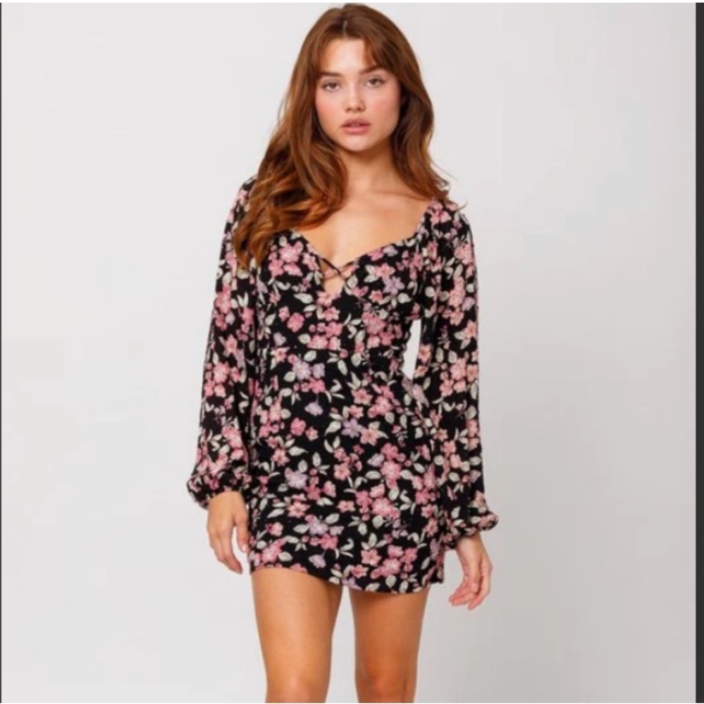 New Lelis Mini Floral Long sleeve dress